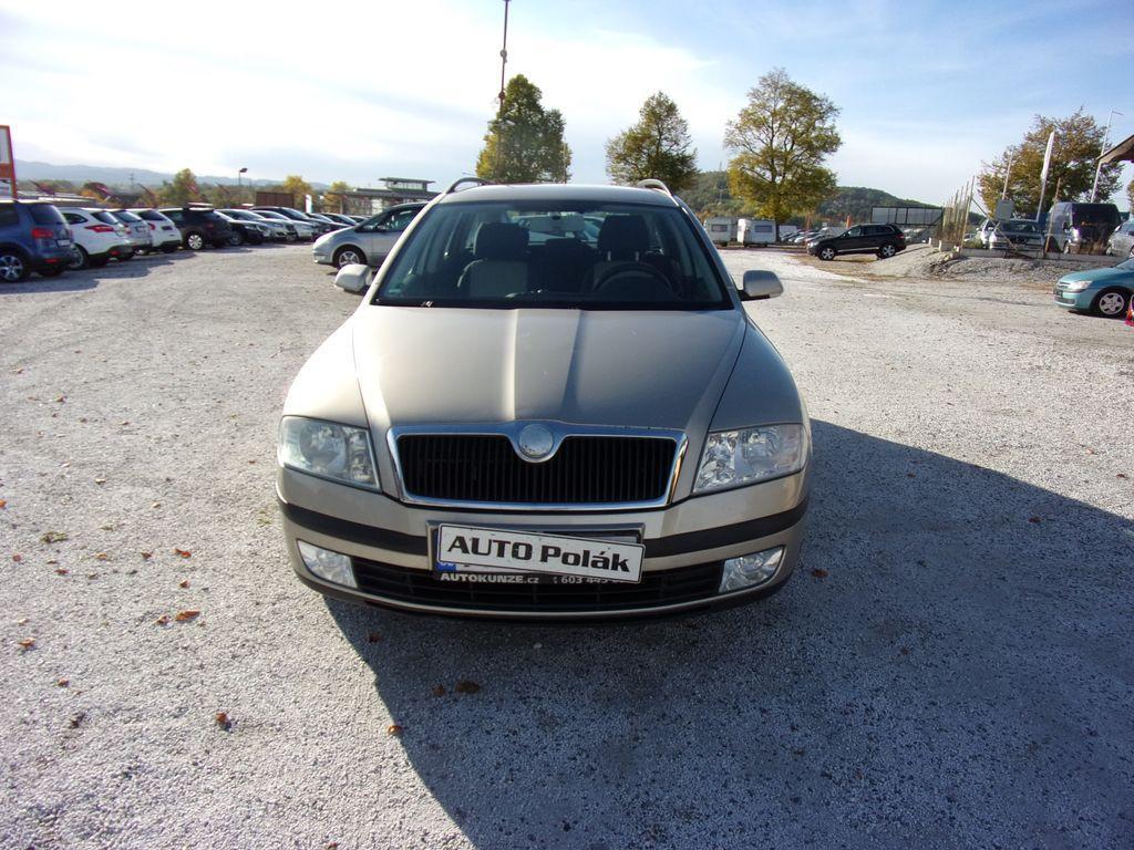 Škoda Octavia 1.6 Ambiente Combi