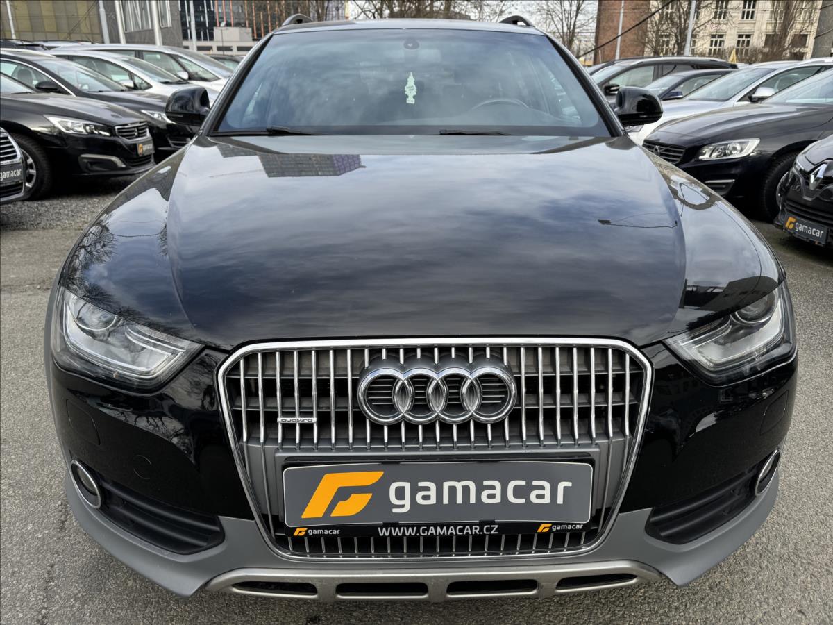 Audi A4 Allroad 3,0 QUATTRO+XENON+TOP !!