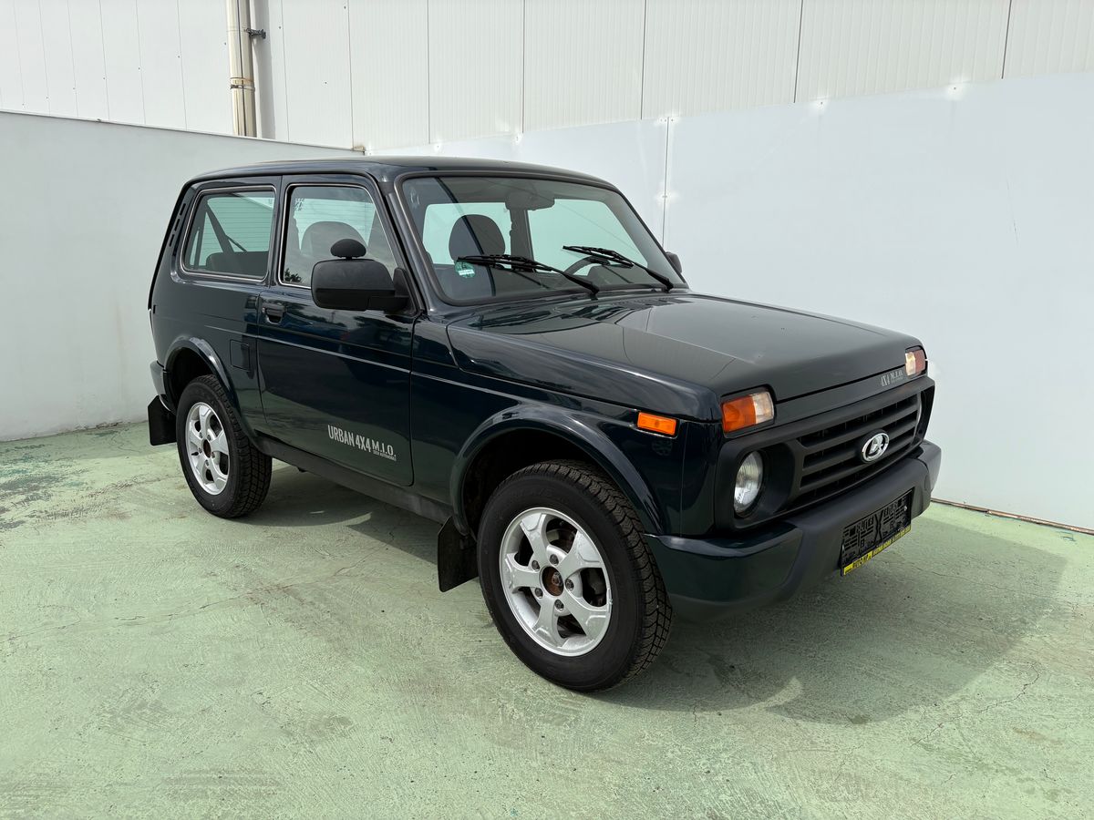 Lada Niva 1.7, 61kW, 4x4, Tažné, Výhřevy