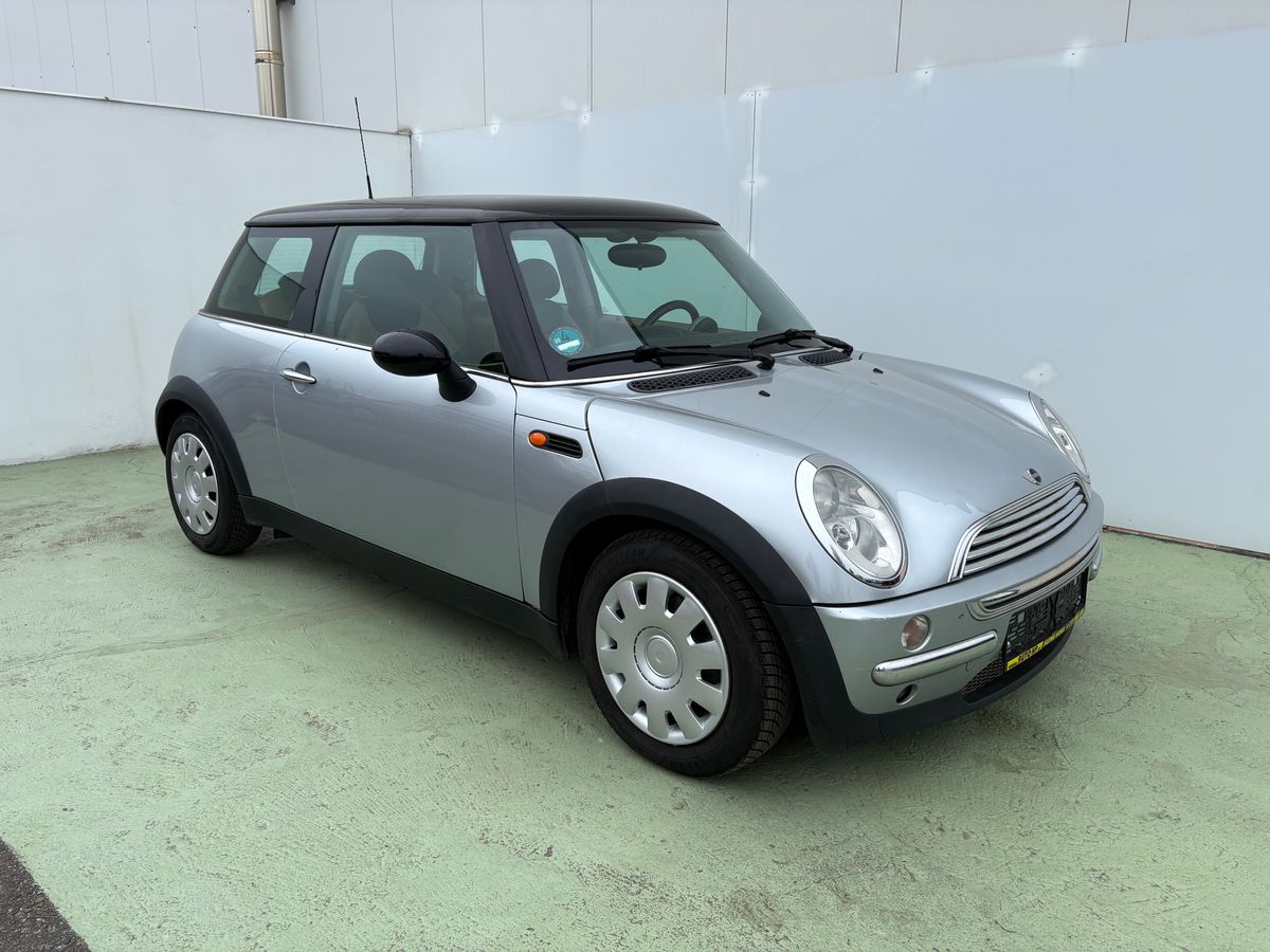 Mini Cooper 1.6i, 85kW, Klima, Výhřevy