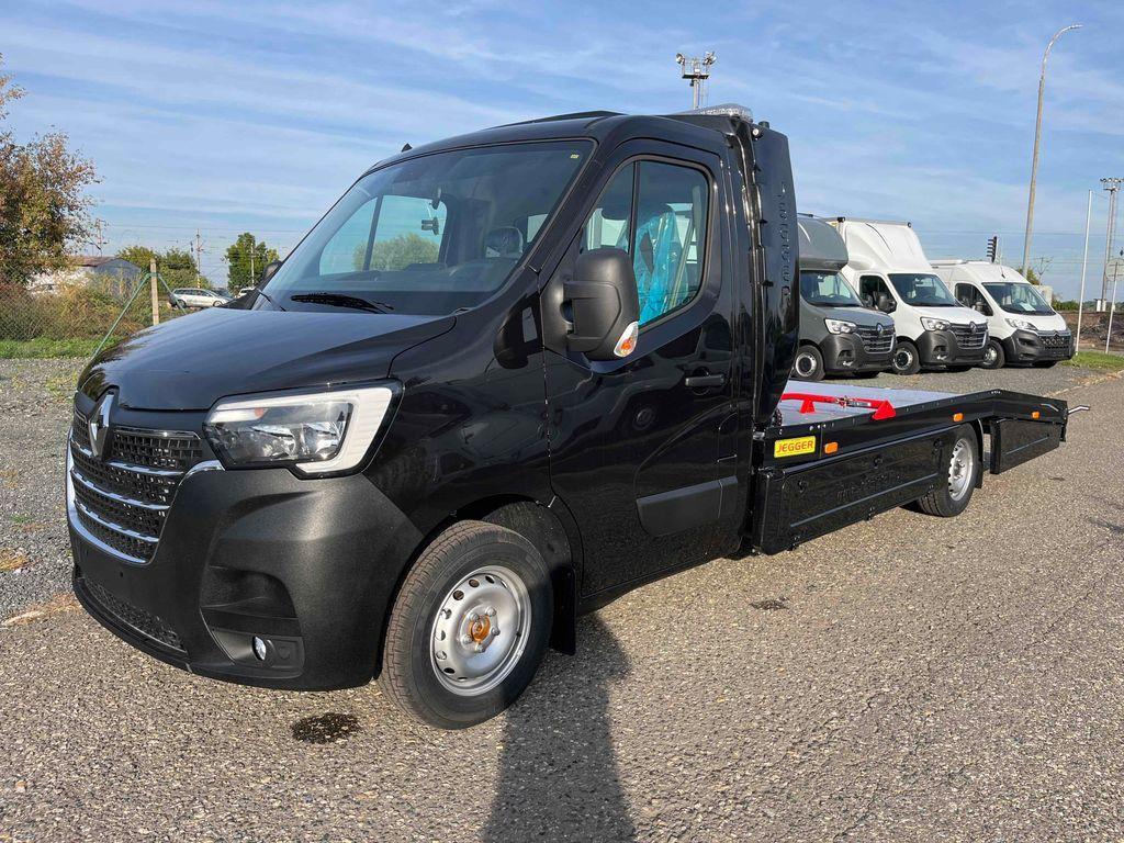 Renault Master Odtahový speciál