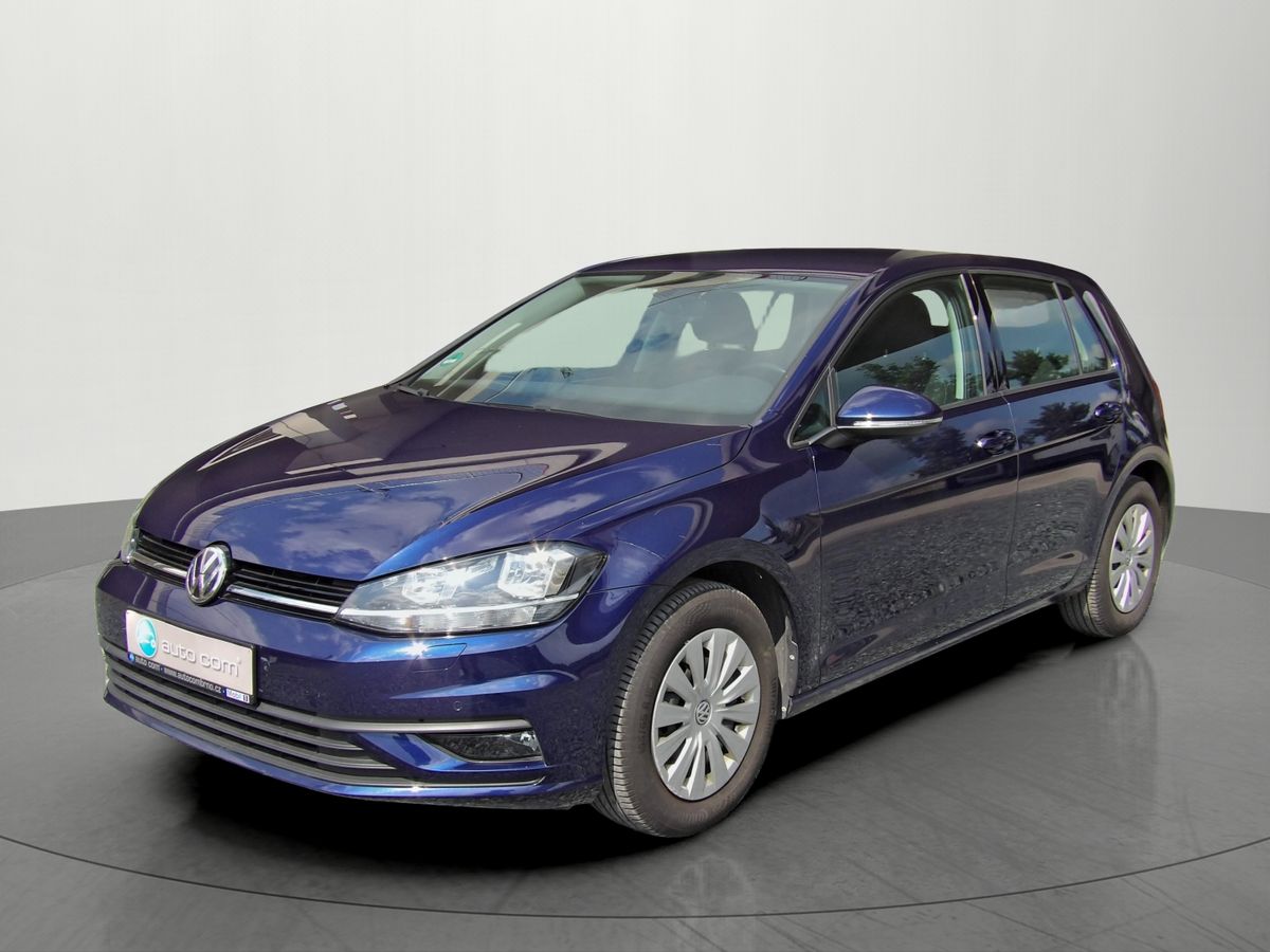 Volkswagen Golf 1.0TSI 81kW AutoAC Temp. 2xPDC