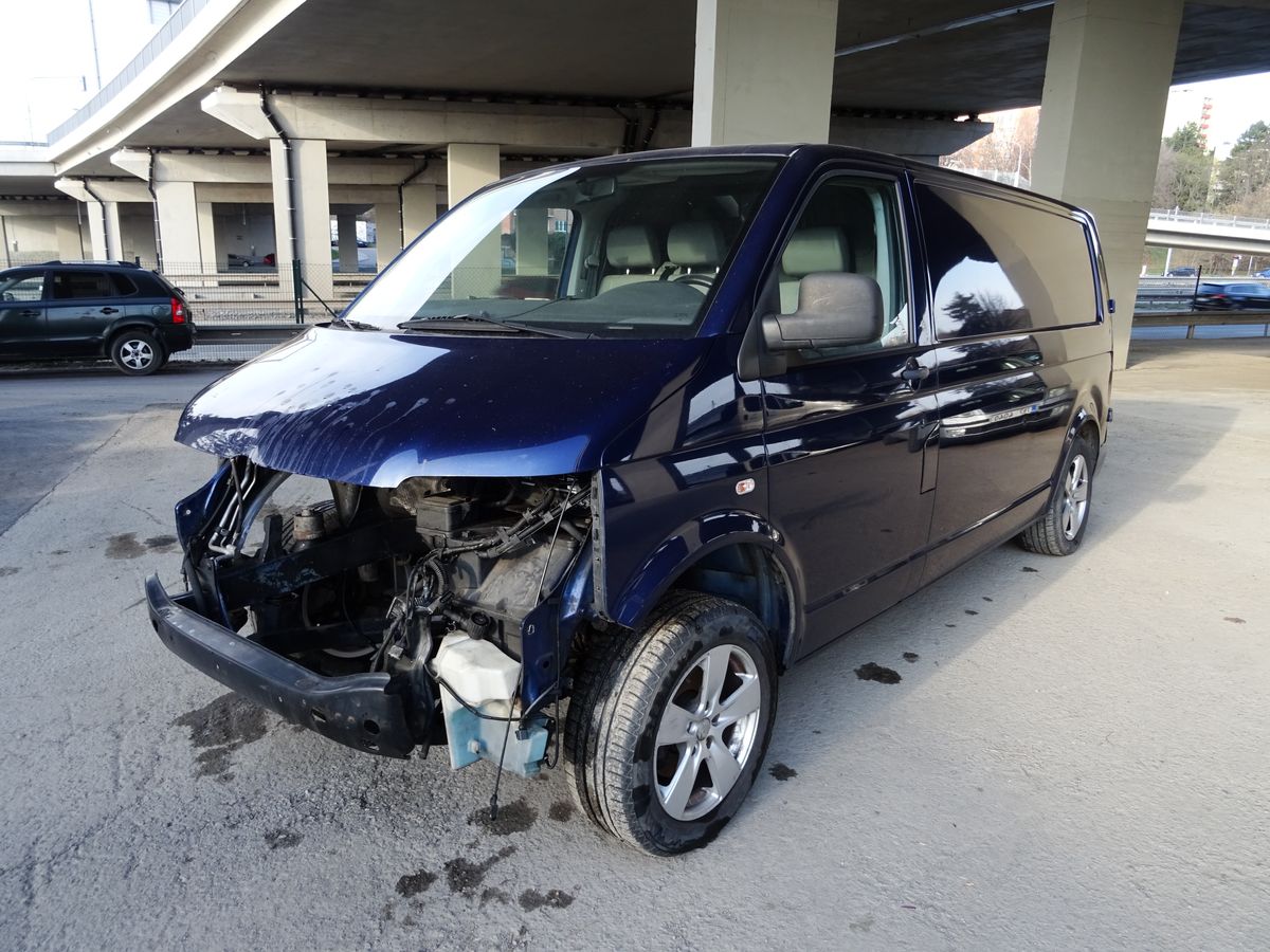 Volkswagen Transporter 2.5TDI 96kW L2H1 Celek na ND