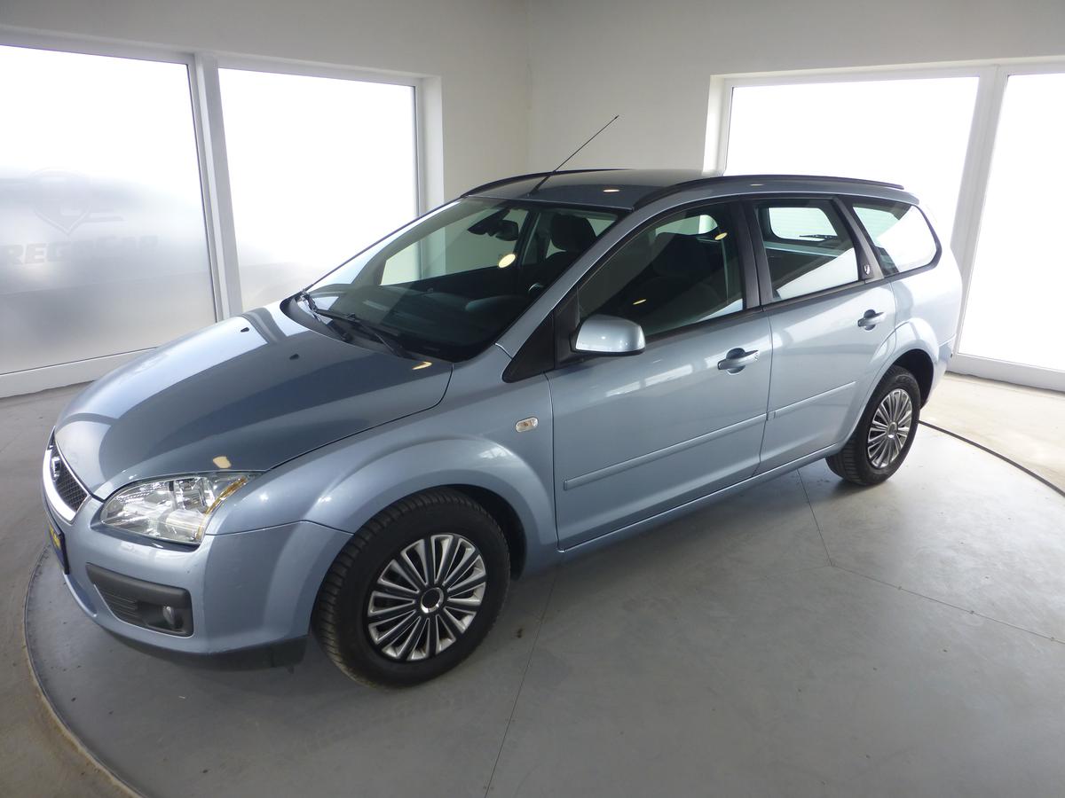 Ford Focus 1,6i-85KW*GHIA***GARANCE KM!!!