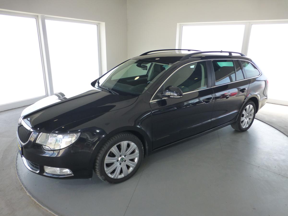 Škoda Superb 2,0TDI*VYHŘ.S*PARK.S**NAVIGACE