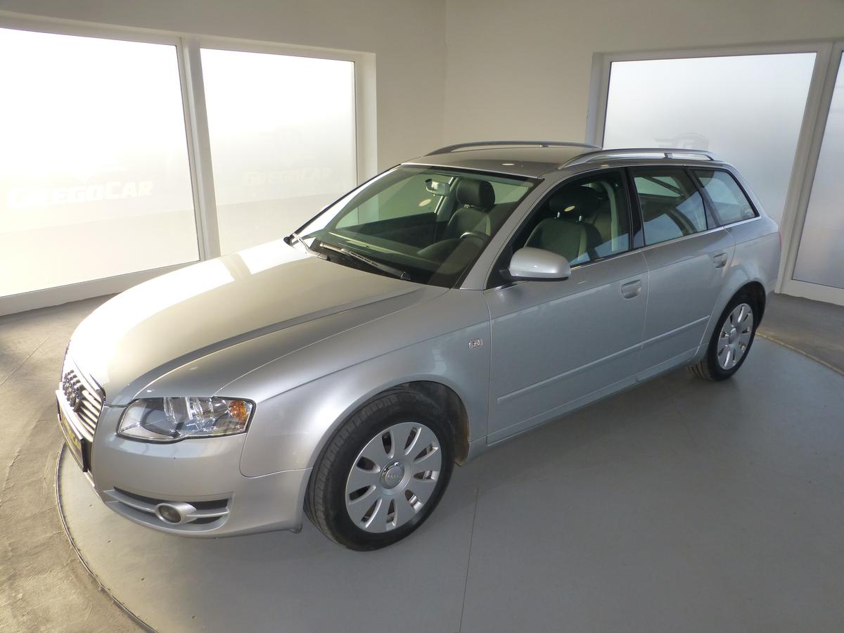 Audi A4 1,6I**DIGIKLIMA**ALU**TAŽNÉ