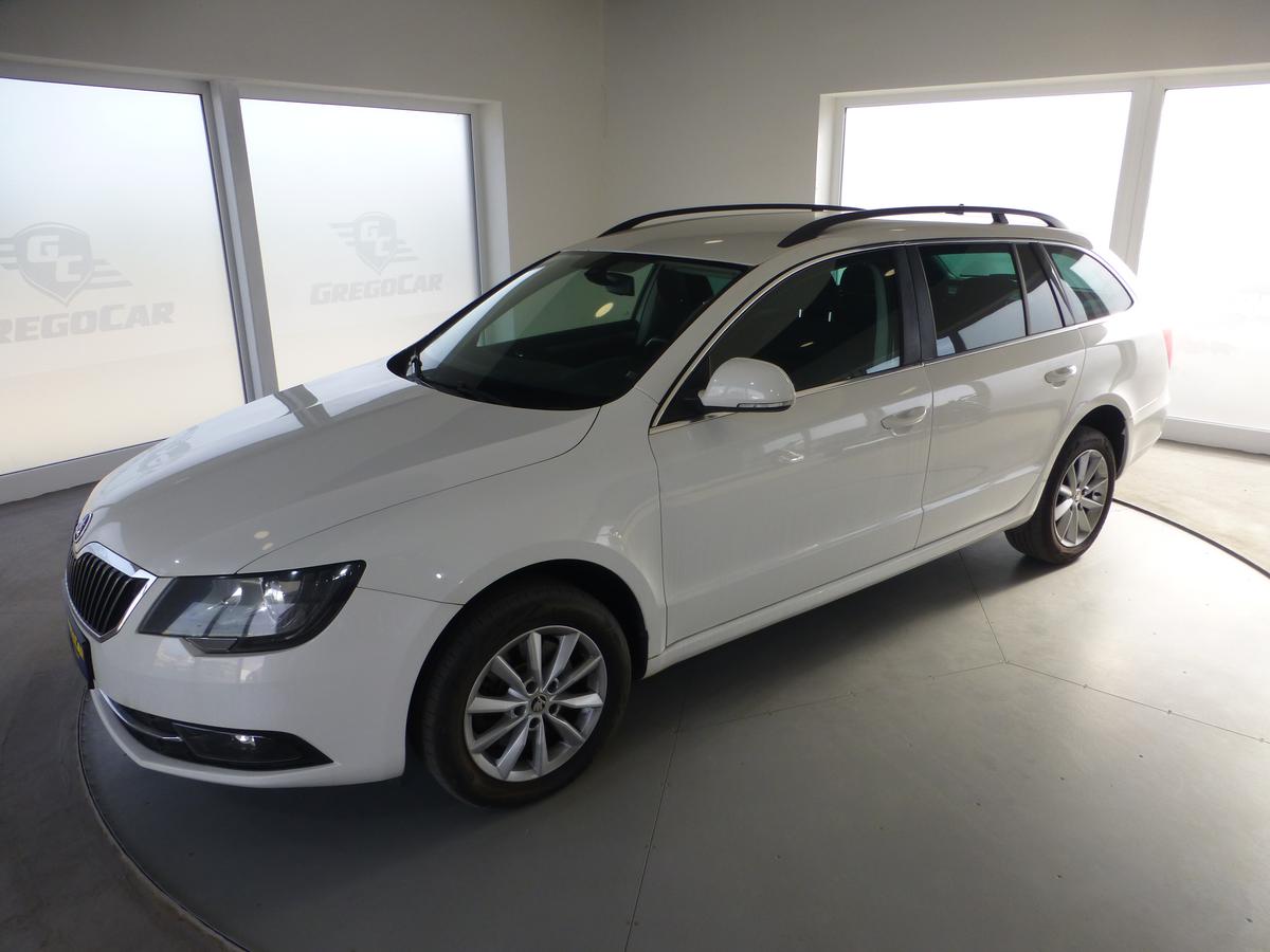 Škoda Superb 2,0TDI*NAV*PARK S*VYHŘ.S*XENON