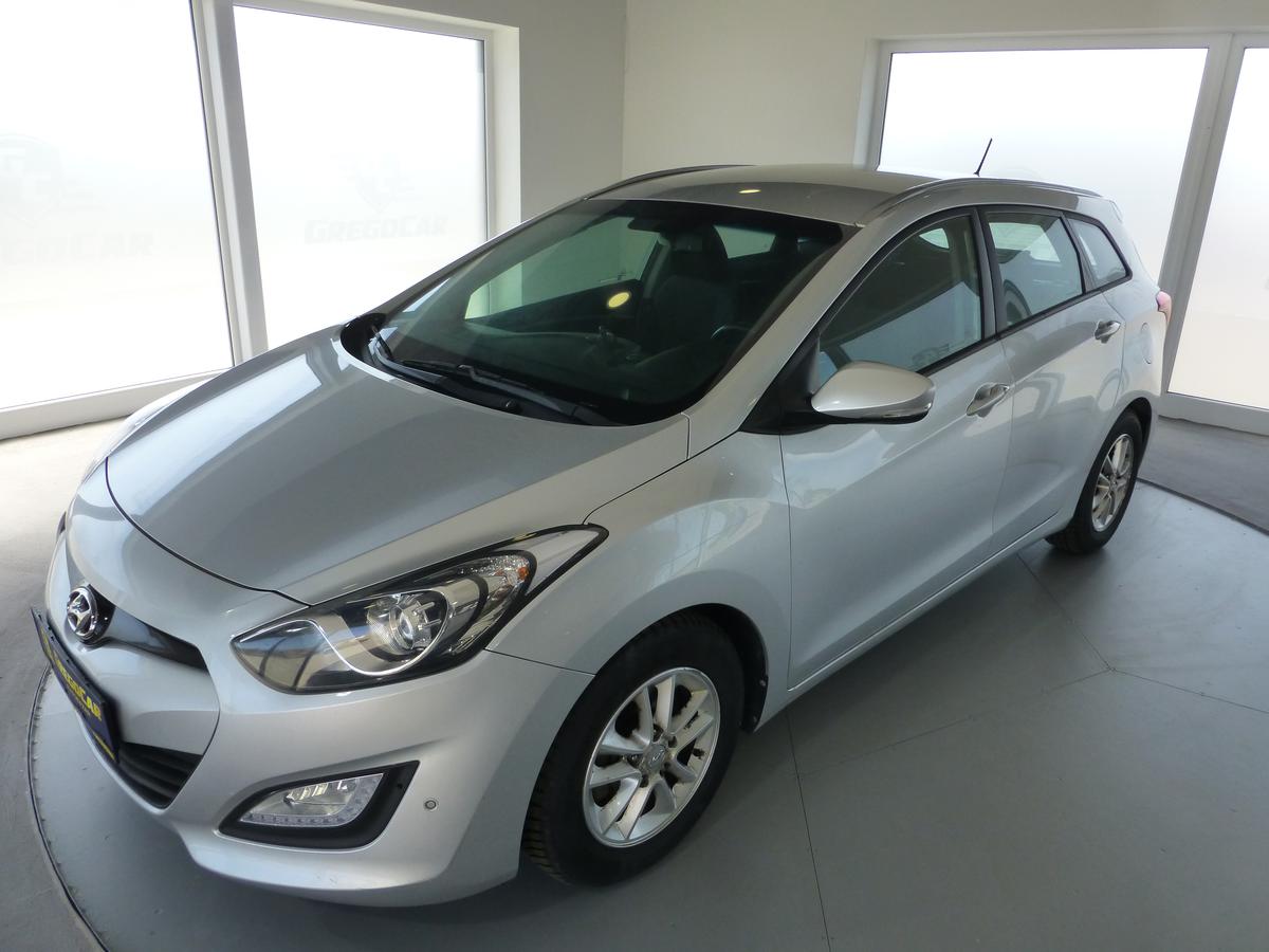 Hyundai I30 1,6CRDI*ALU**VYHŘ.SED***KAMERA
