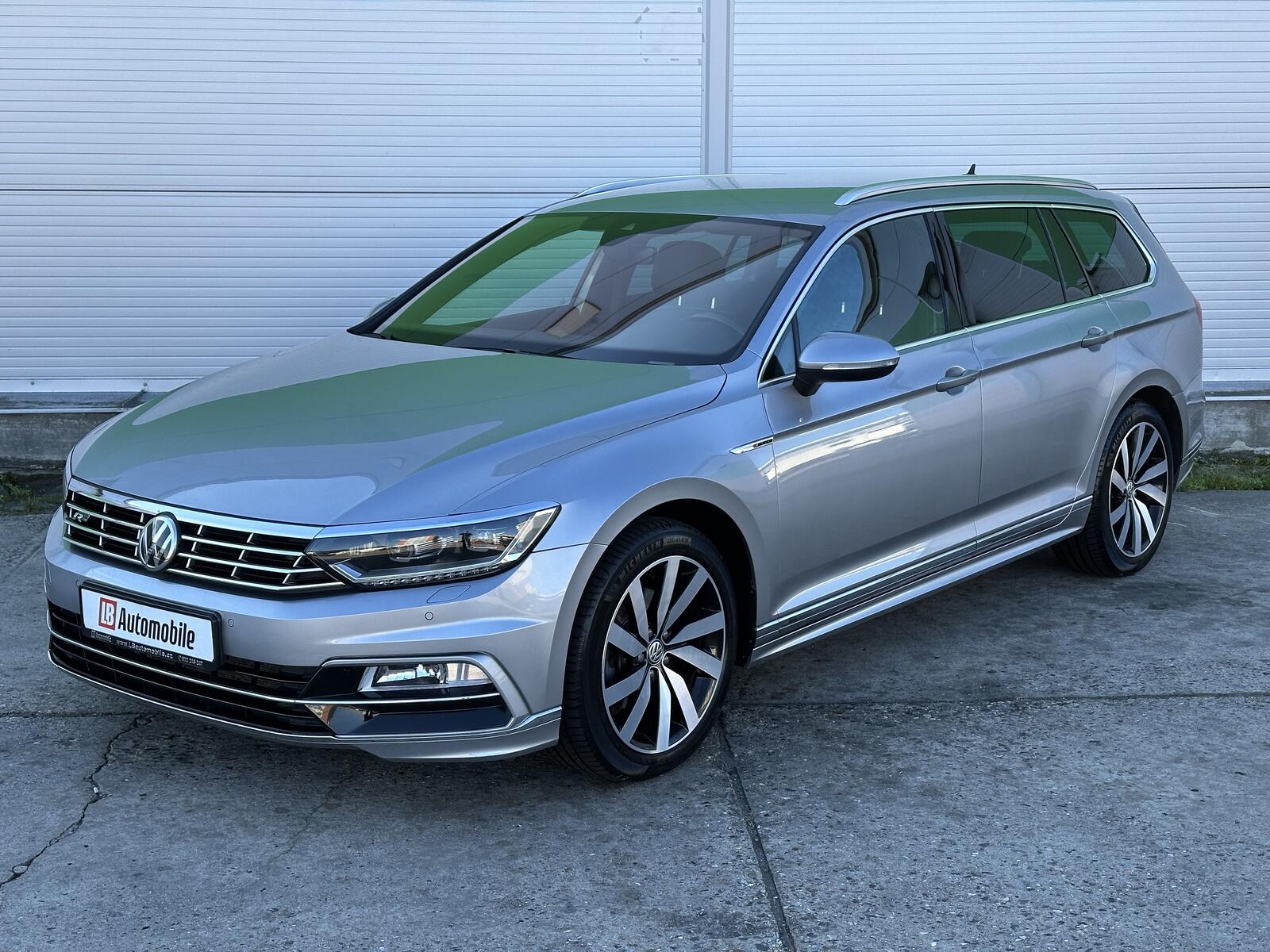 Volkswagen Passat 2.0TDi 4x4 DSG R-Line KAMERA+P