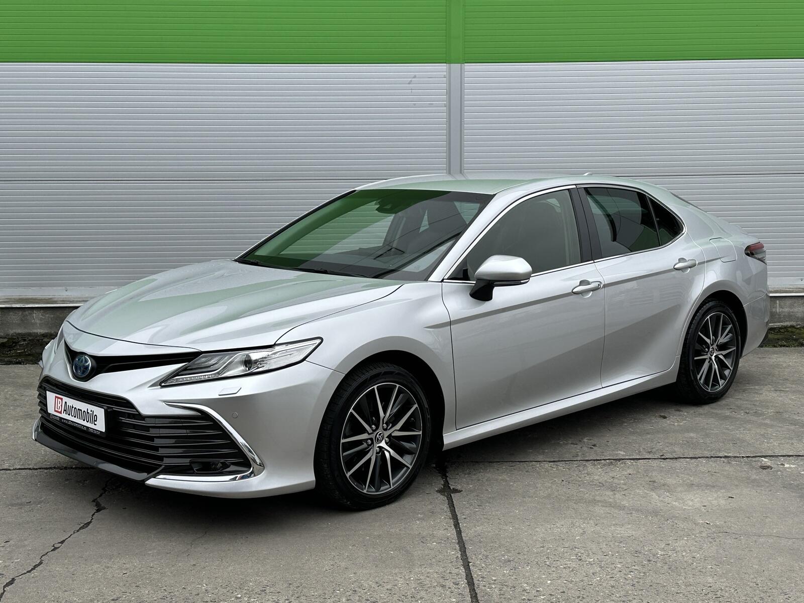 Toyota Camry 2.5 Hybrid AT Executive 178PS