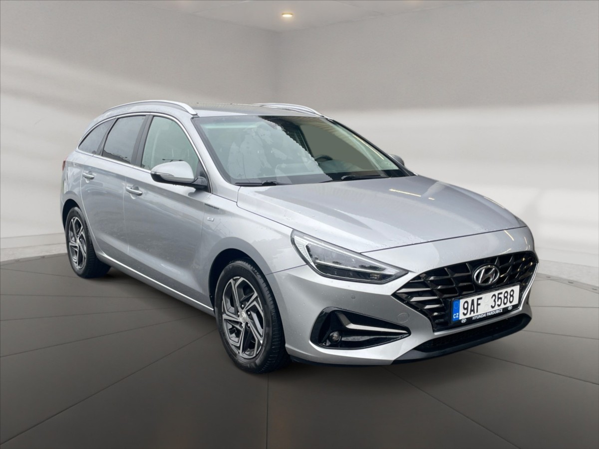 Hyundai i30 1,5 T-GDI Family Smart