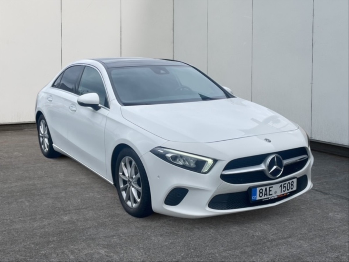 Mercedes-Benz Třídy A 1,3 A180 AT