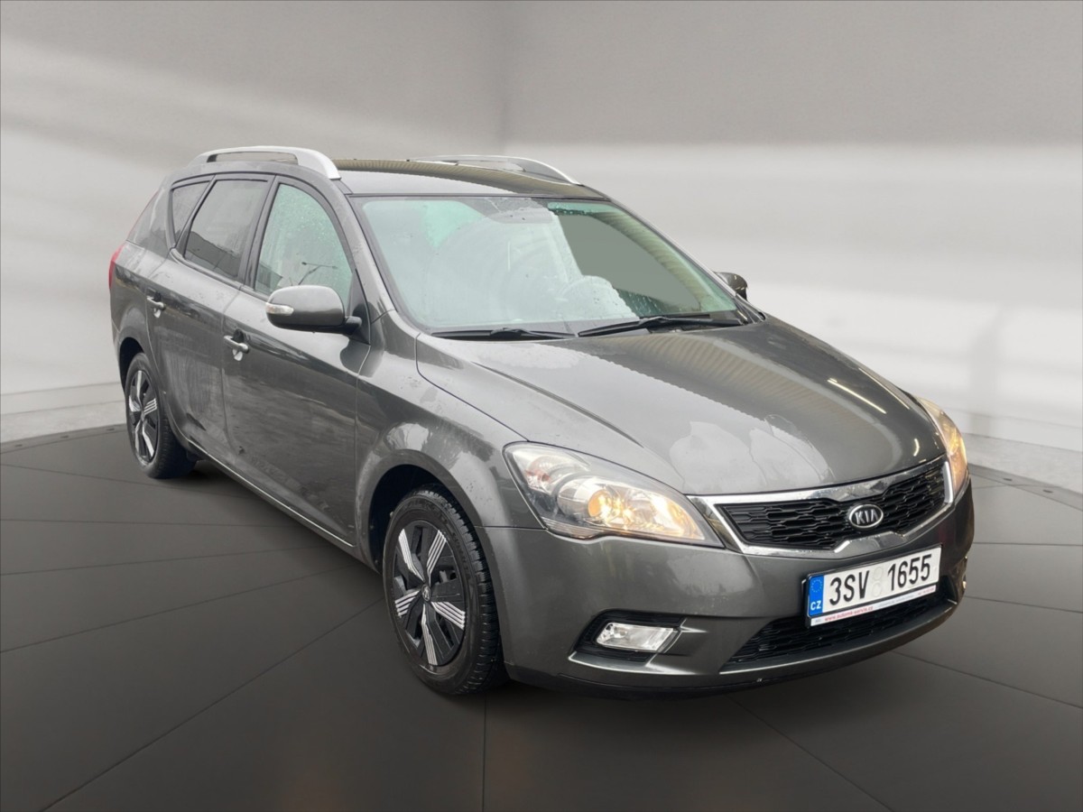 Kia Ceed 1,6 CRDi 85KW - foto 2