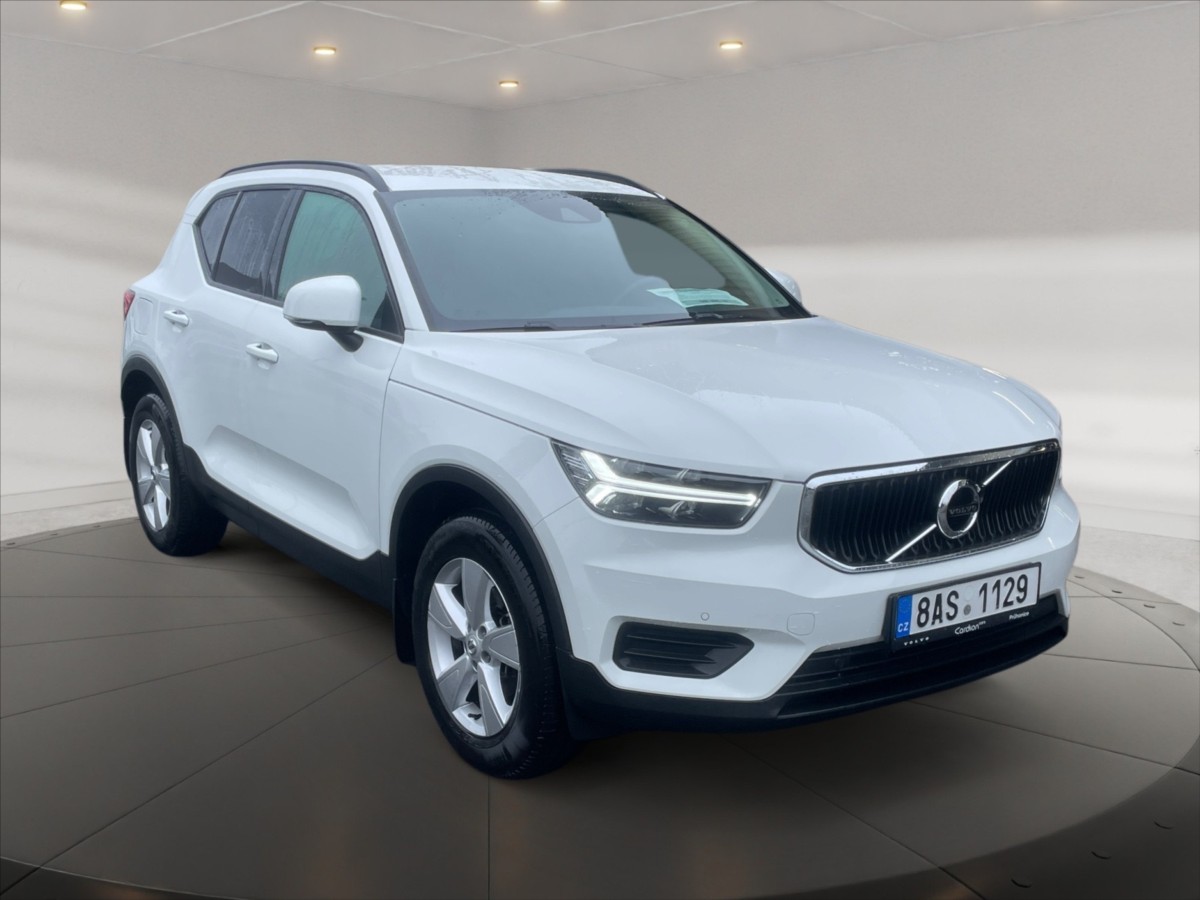 Volvo XC40 1,5 T2 Momentum Core AT