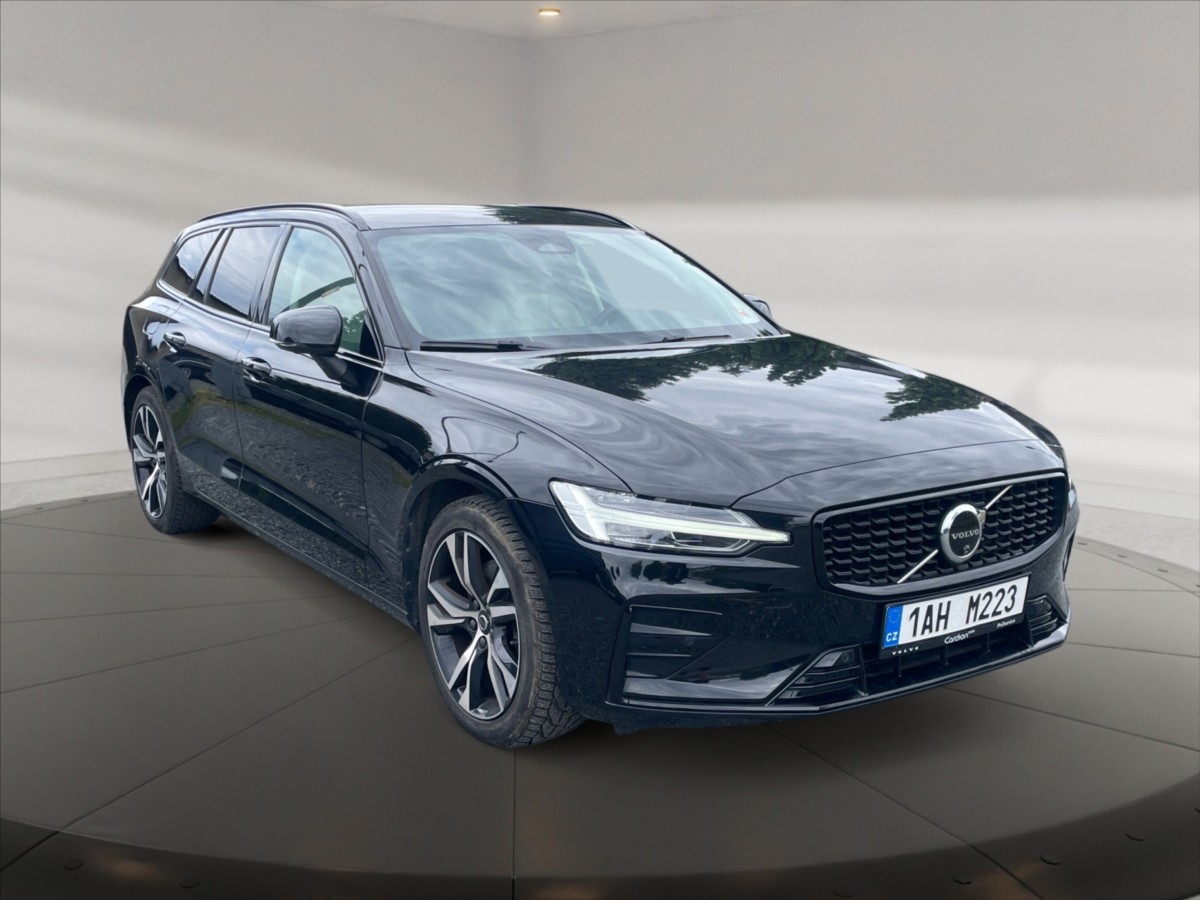 Volvo V60 2,0 B4 P Plus Dark AT