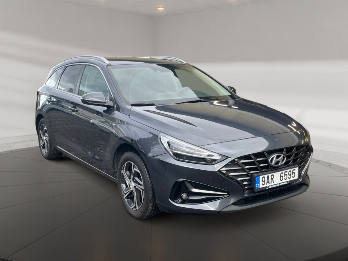 Hyundai i30 1,5 i Family Smart