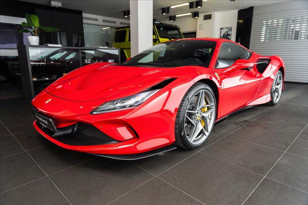 Ferrari F8 Tributo Coupé DCT/360°/20/Lift