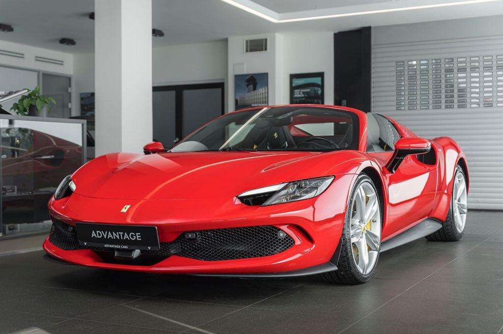 Ferrari 296 GTS SKLADEM/Lift/Daytona