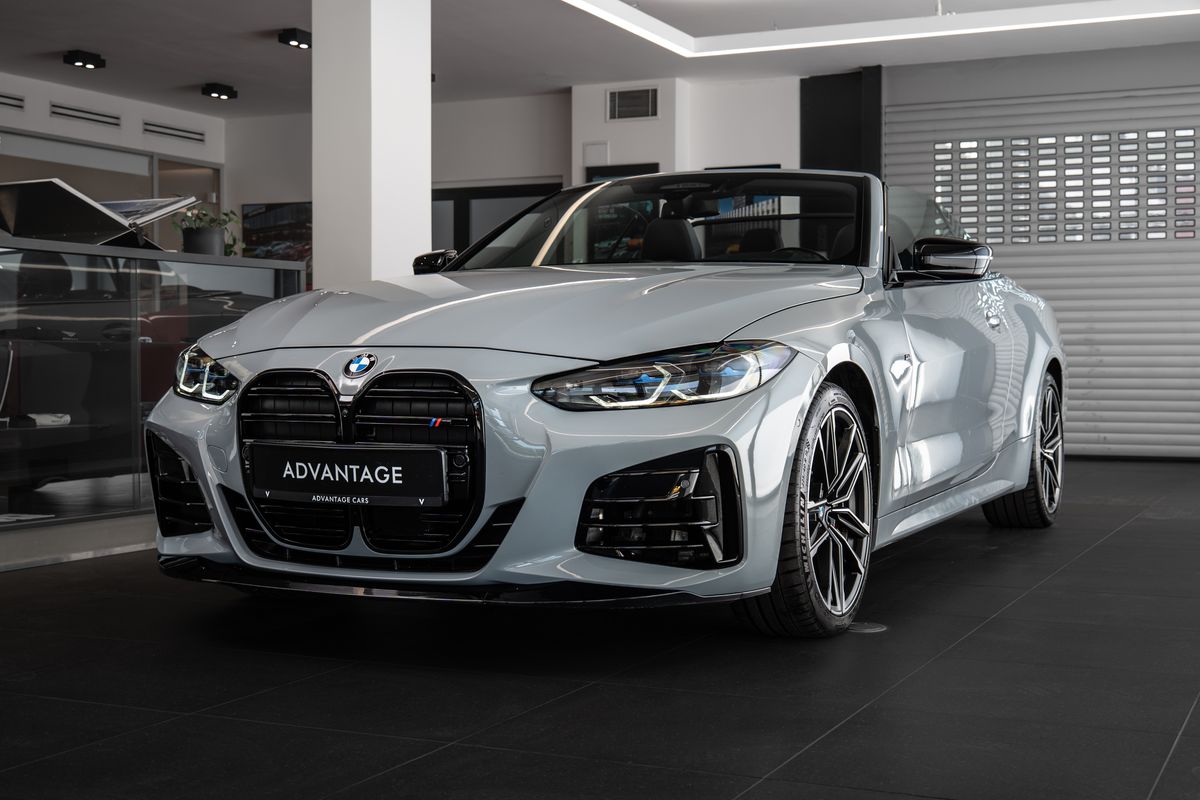 BMW Řada 4 M440i xDrive Cabrio HarmanKard
