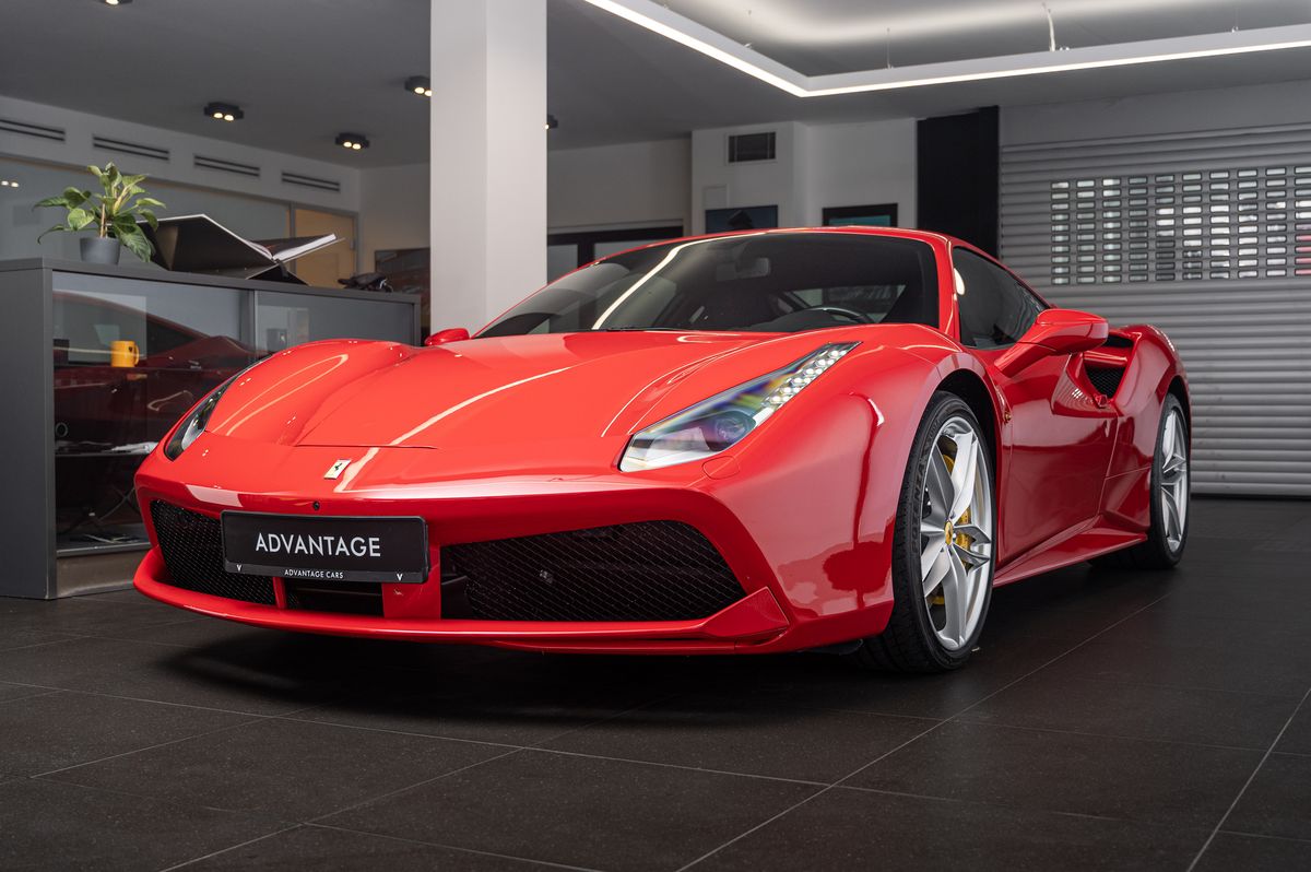 Ferrari 488 GTB TOP/Nájezd 117km!