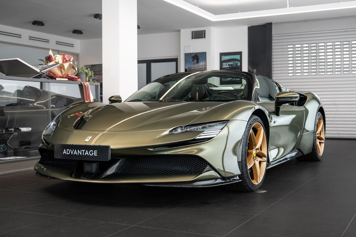 Ferrari SF90 Spider