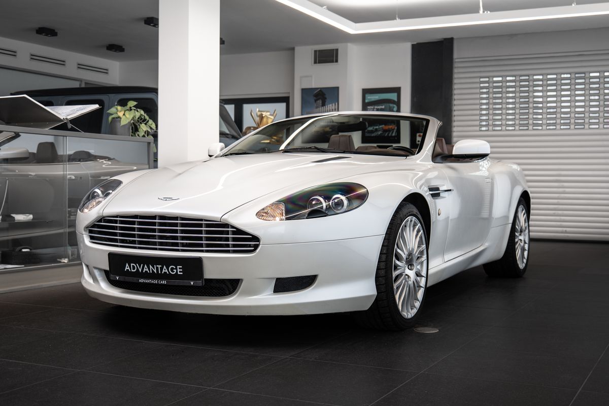 Aston Martin DB9 V12