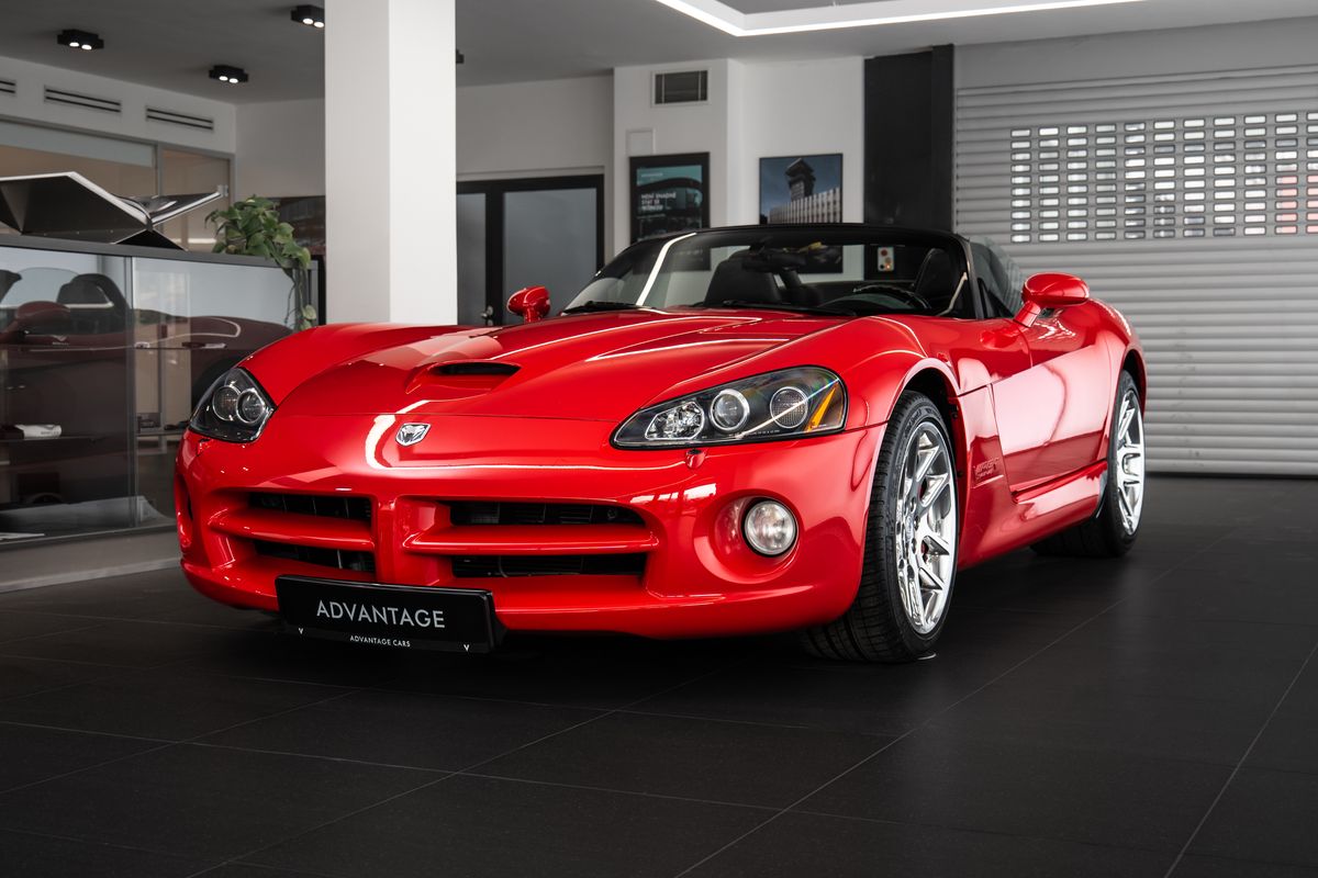 Dodge Viper SRT-10 Manuál/V10/Alpine audio