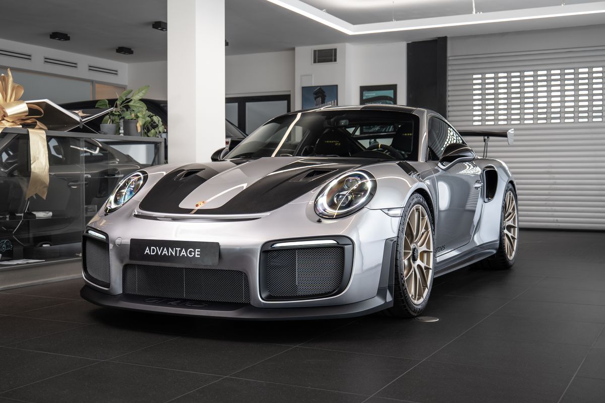 Porsche 911 GT2 RS Weissach Lift/BOSE/LED