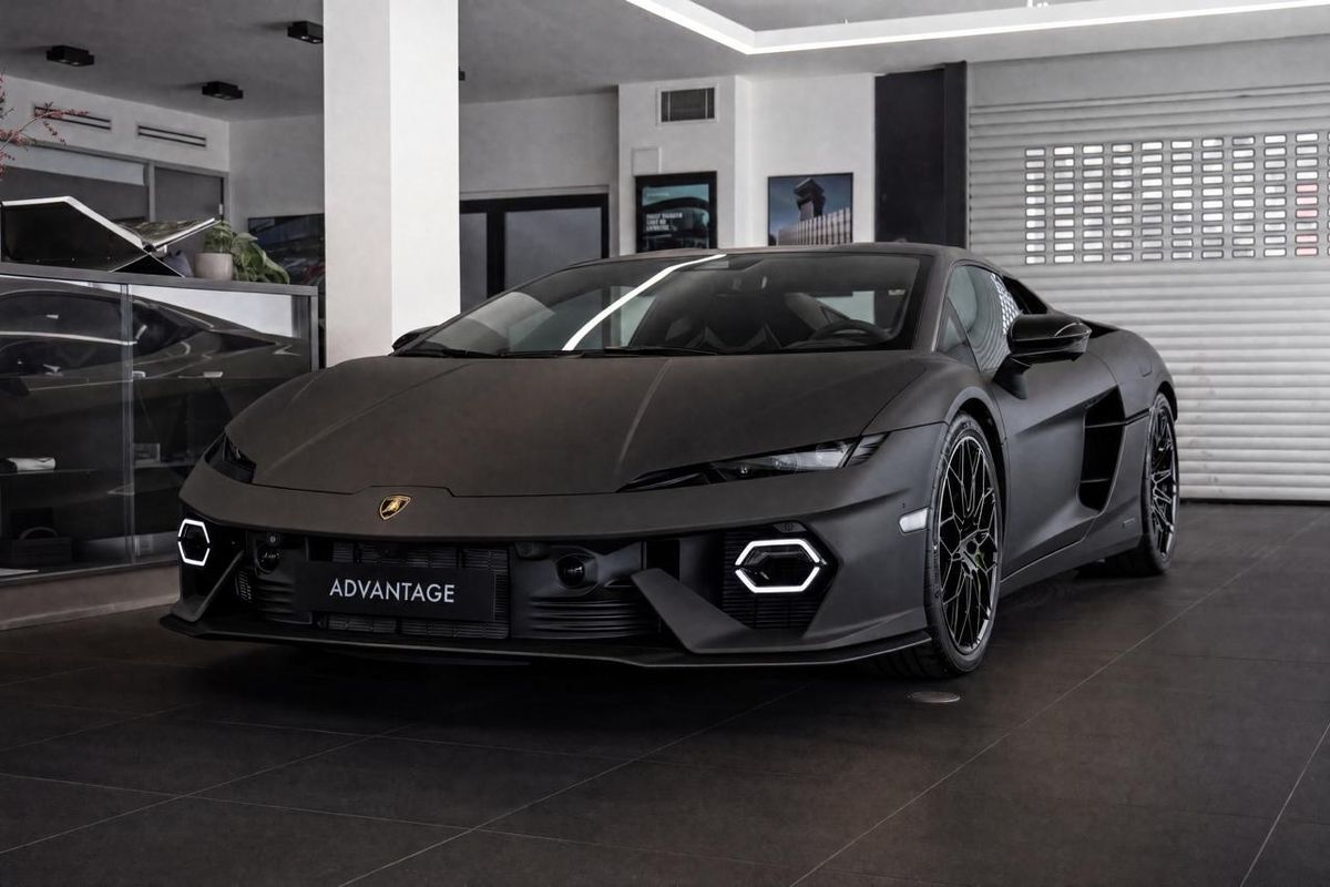 Lamborghini Nero Nemesis