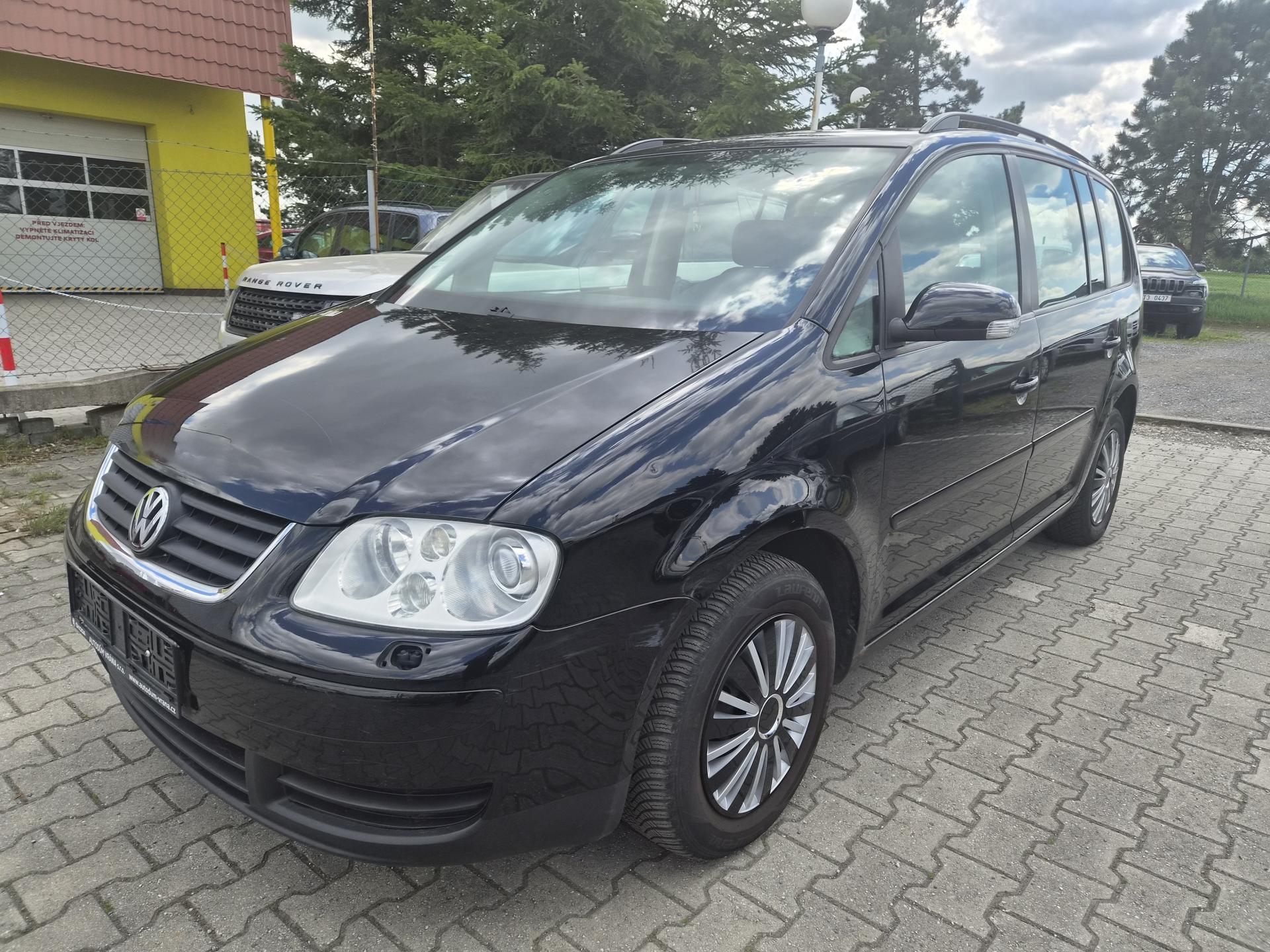 Volkswagen Touran 2,0 TSi 7 míst