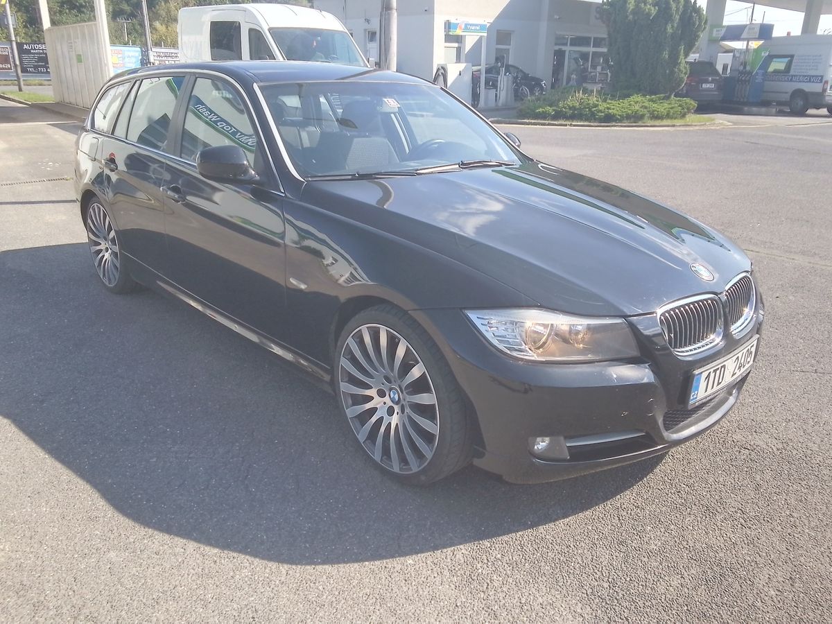 BMW Řada 3 2.0 318d Touring