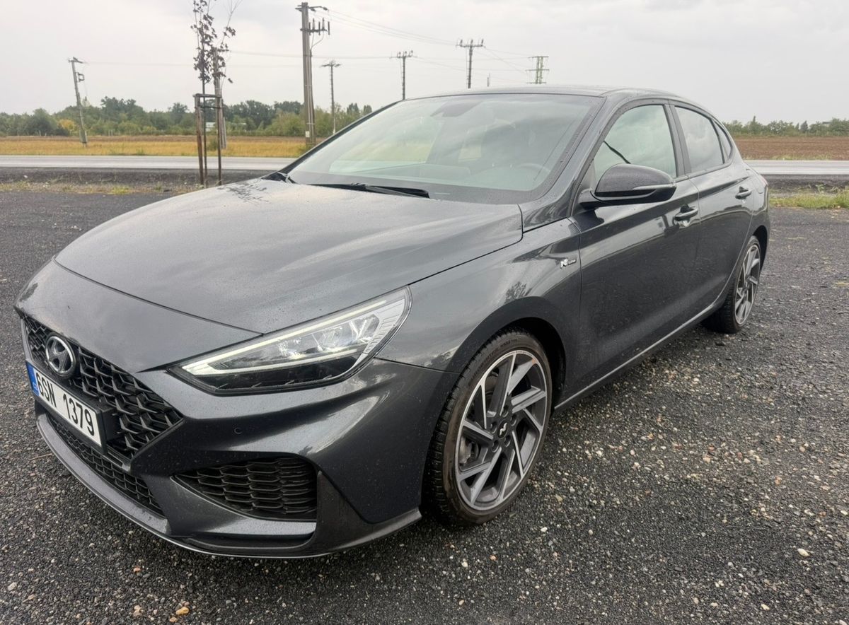 Hyundai i30 1,6 118 kw Fastback Mild Hybri
