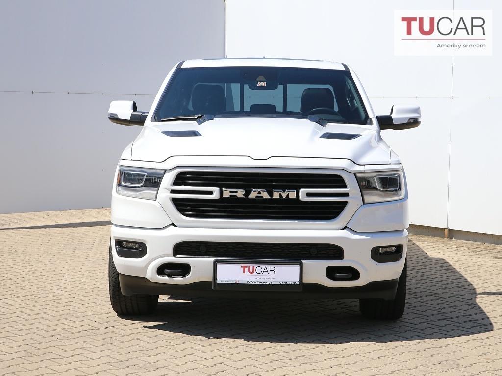 RAM 1500 Laramie 5.7 V8 HEMI