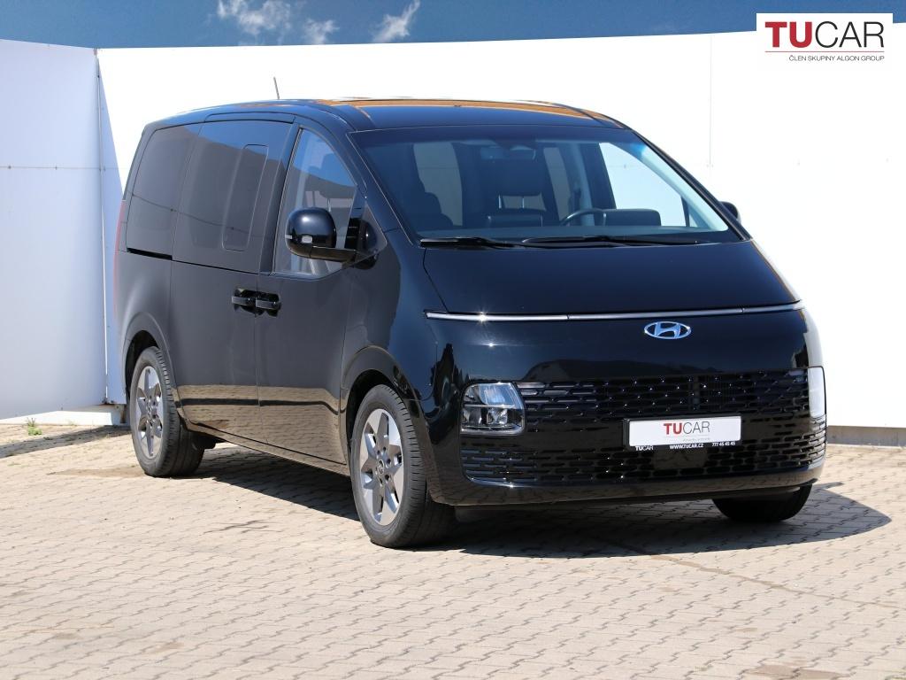 Hyundai Staria 2.2 CRDI 4x4 9 Sedadel, Kůže