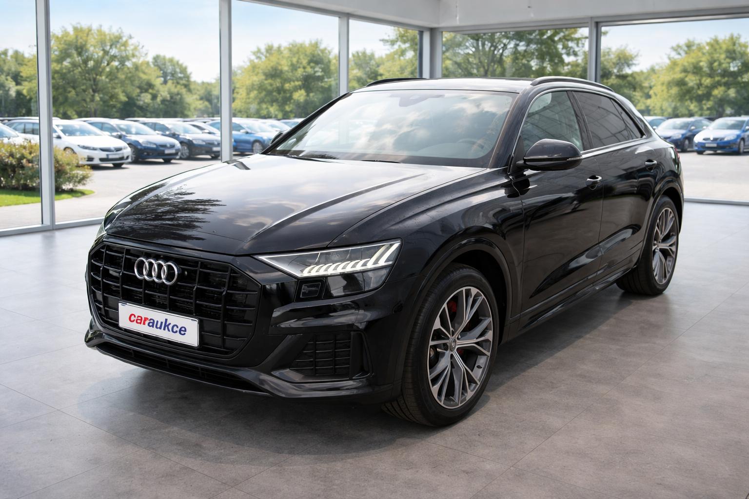Audi Q8 3,0TDi 4x4,AT,S-LINE,ČR,TZ - foto 2
