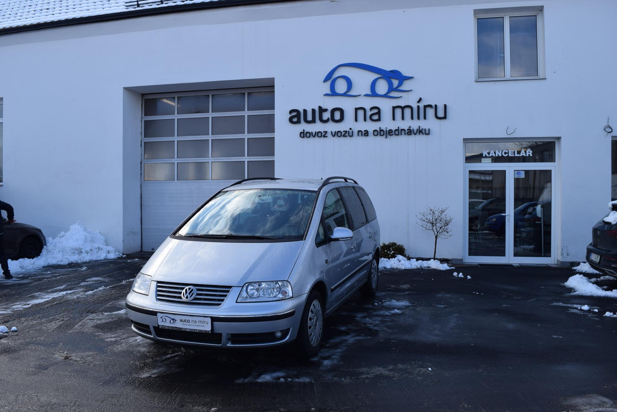 Volkswagen Sharan 1.8T 110kw 7MÍST TAŽNÉ VÝHŘEVY