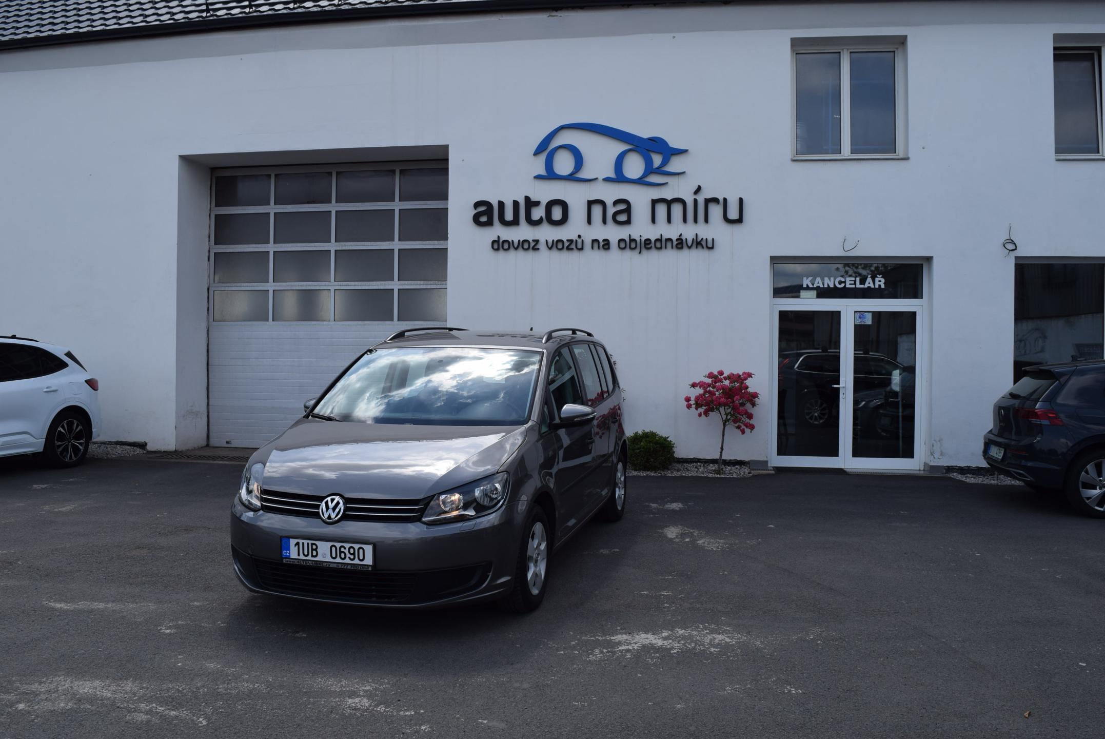 Volkswagen Touran 1.6TDI 77kw TRENDLINE BMT NAV
