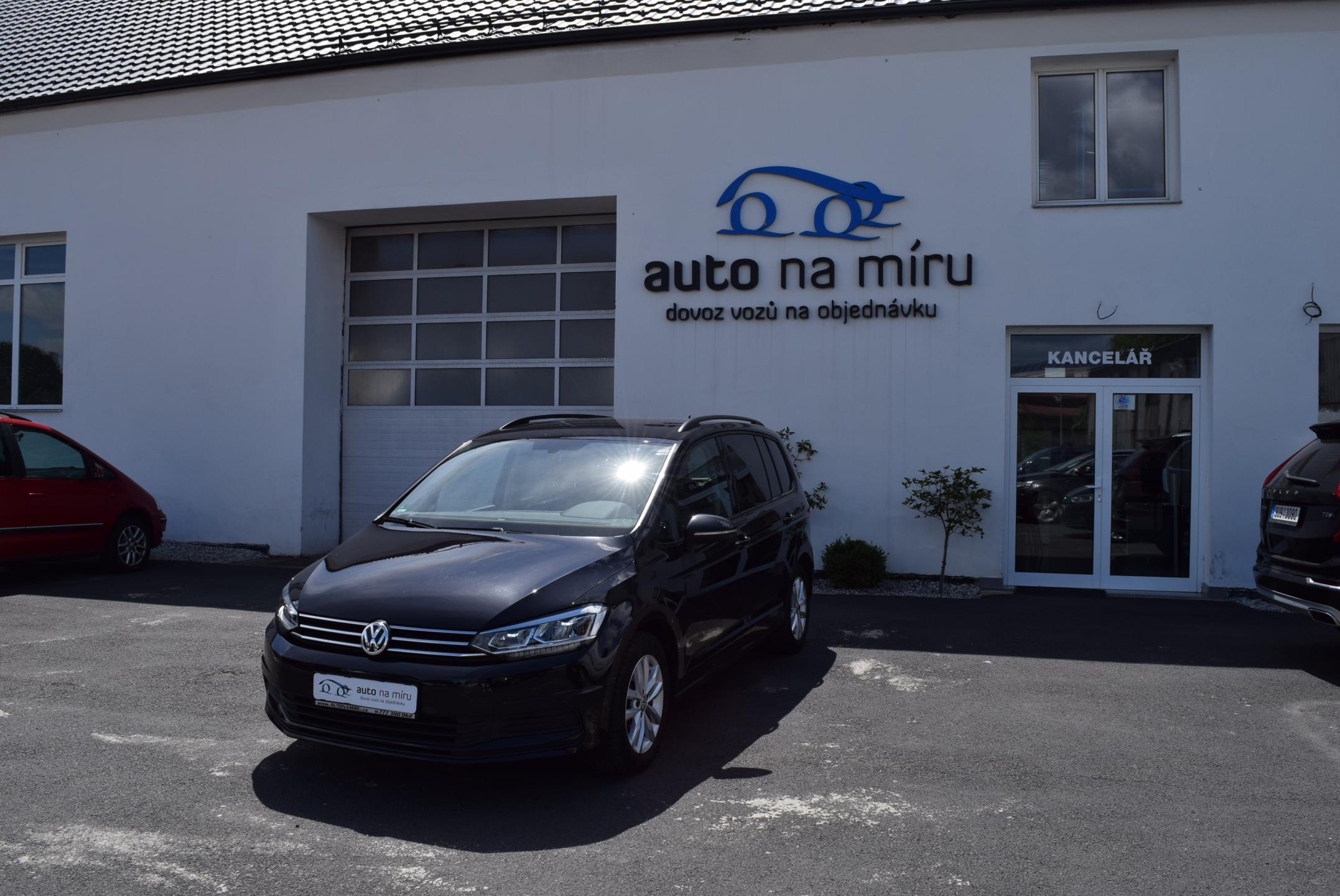 Volkswagen Touran 1.4TSI 110kw TAŽNÉ 7MÍST WEBAS