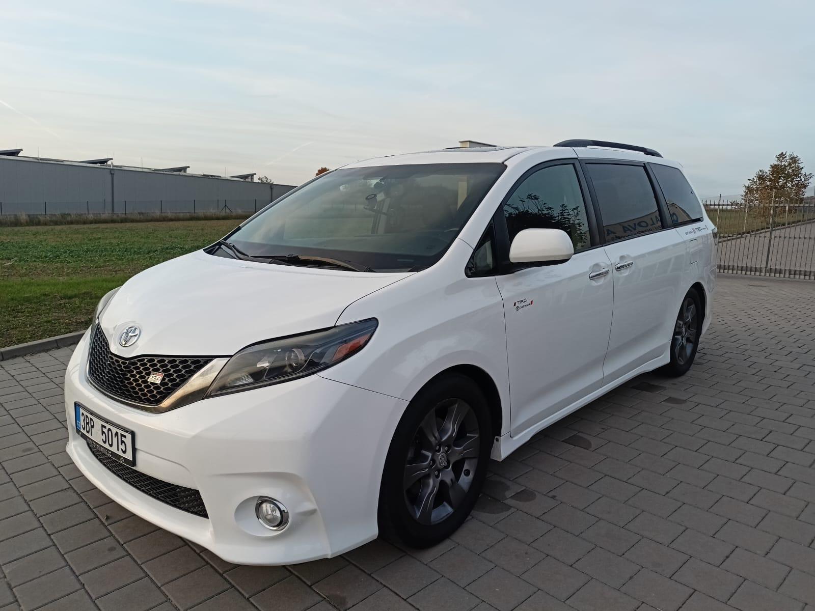 Toyota Sienna SE SPORT 3.5 V6, 8 MÍST