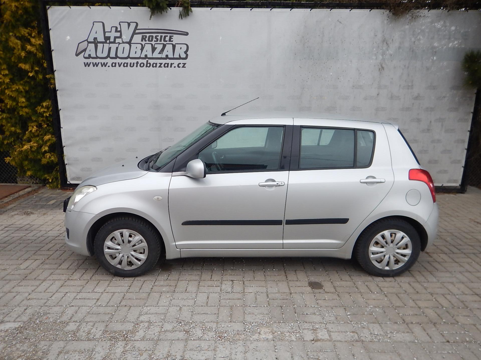 Suzuki Swift 1.3 GLX, ČR, DIGIKLIMA
