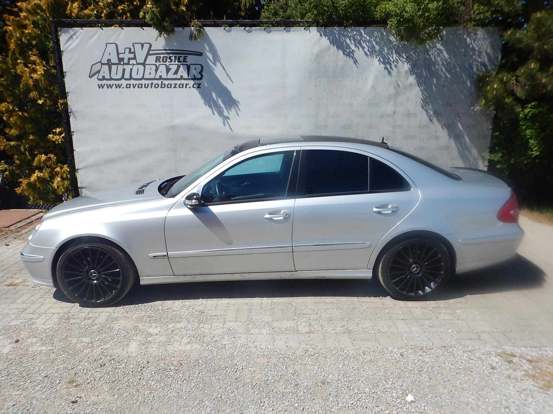 Mercedes-Benz Třídy E E 350 4MATIC, DIGIKLIMA