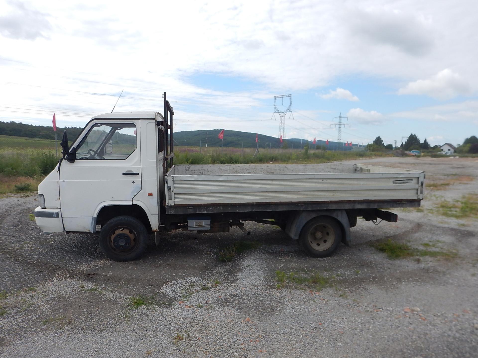 Nissan Trade 3.0 D 63 kw