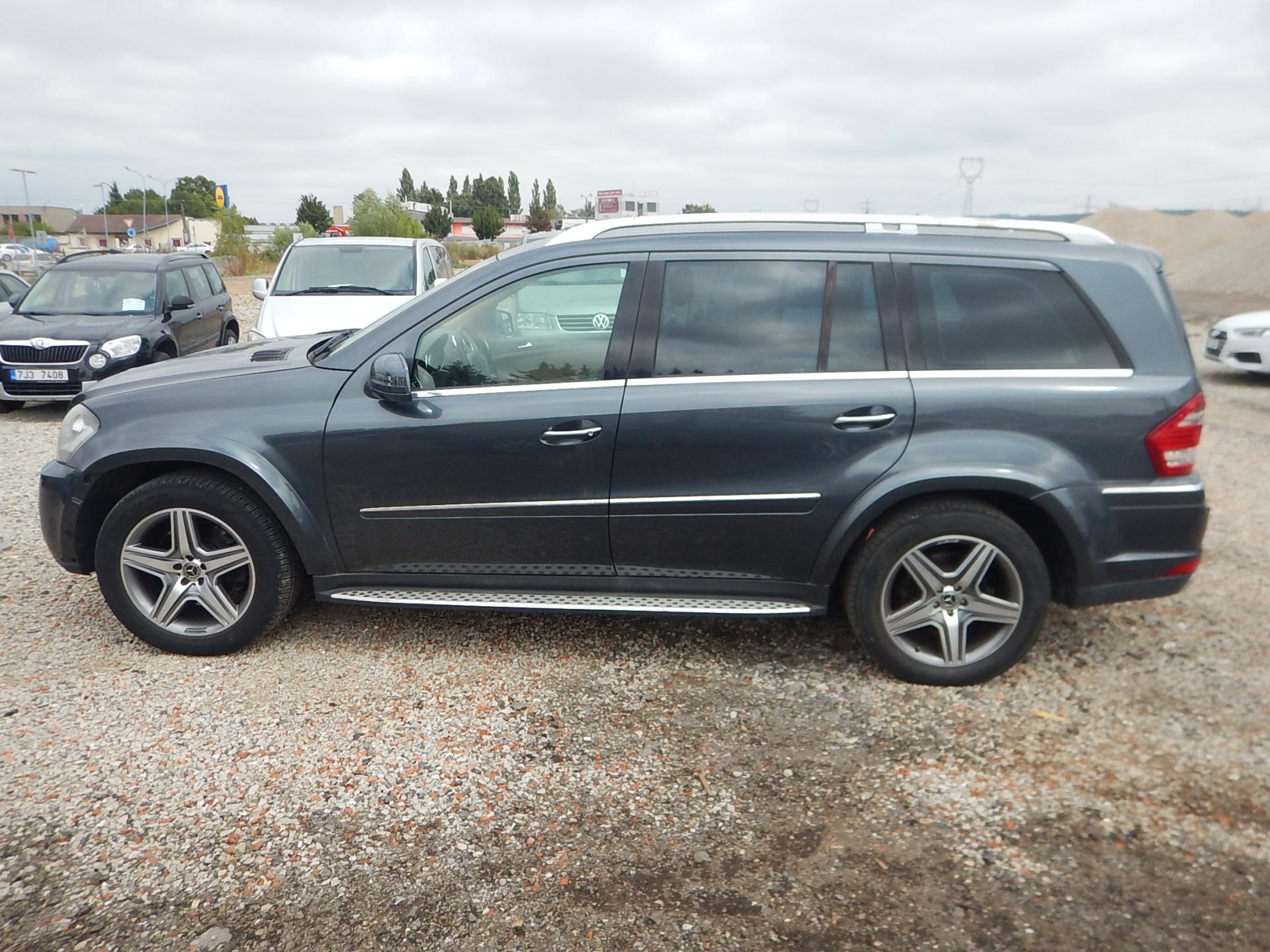 Mercedes-Benz GL 450 CDI 4MATIC, ČR, 7 MÍST