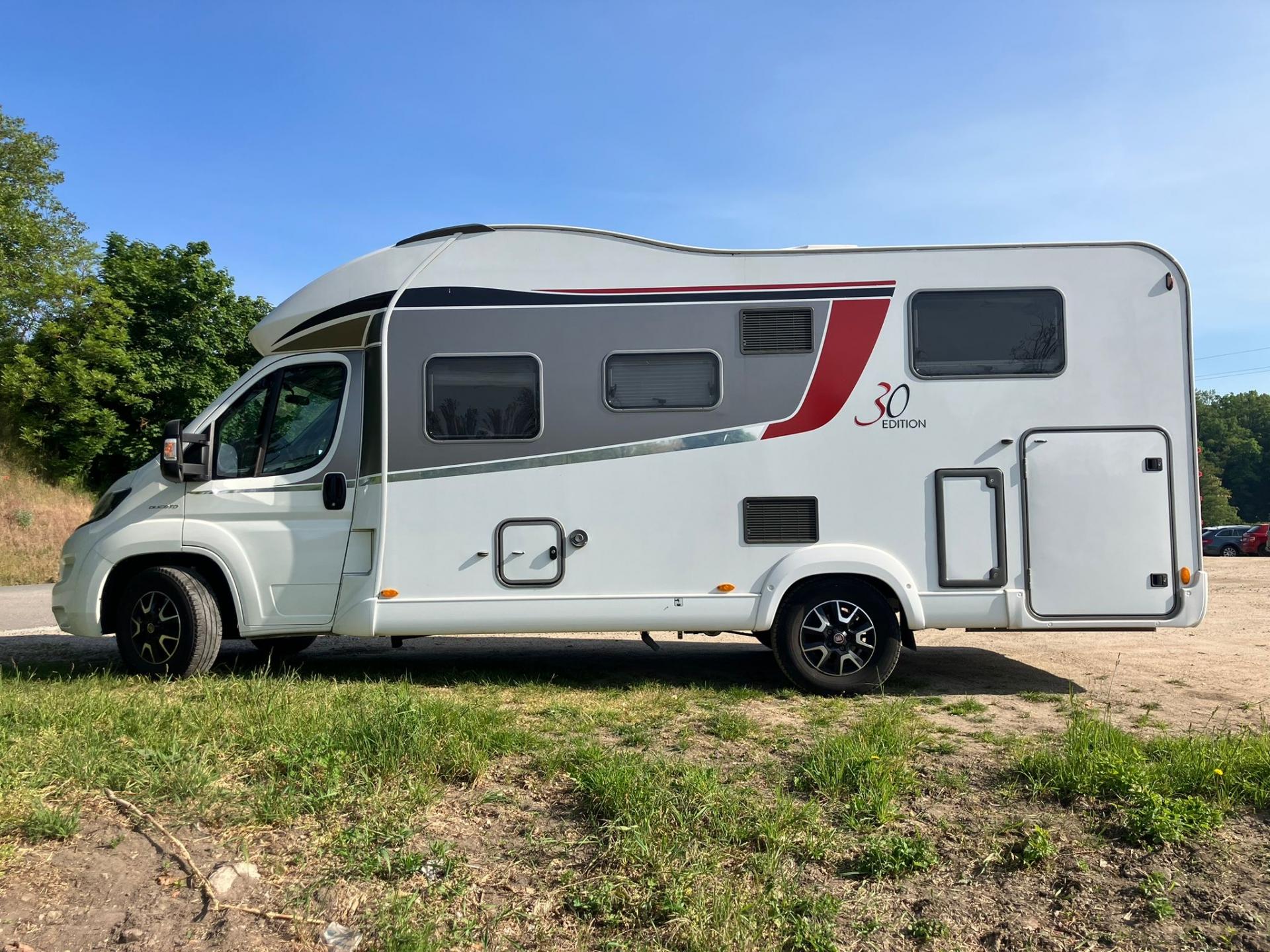 Bürstner BT7263, 5 MÍST