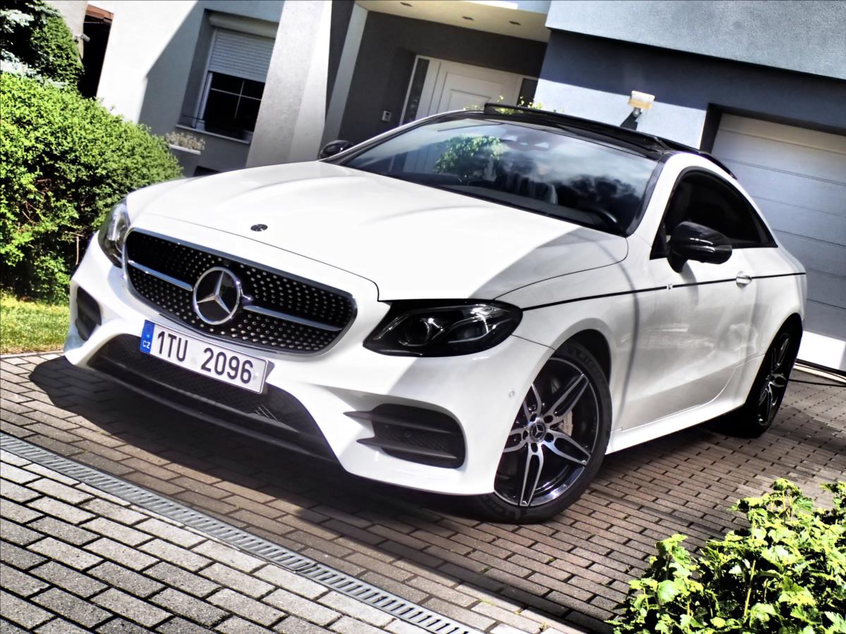 Mercedes-Benz Třídy E 4 MATIC 1.maj ČR DPH,59TKM
