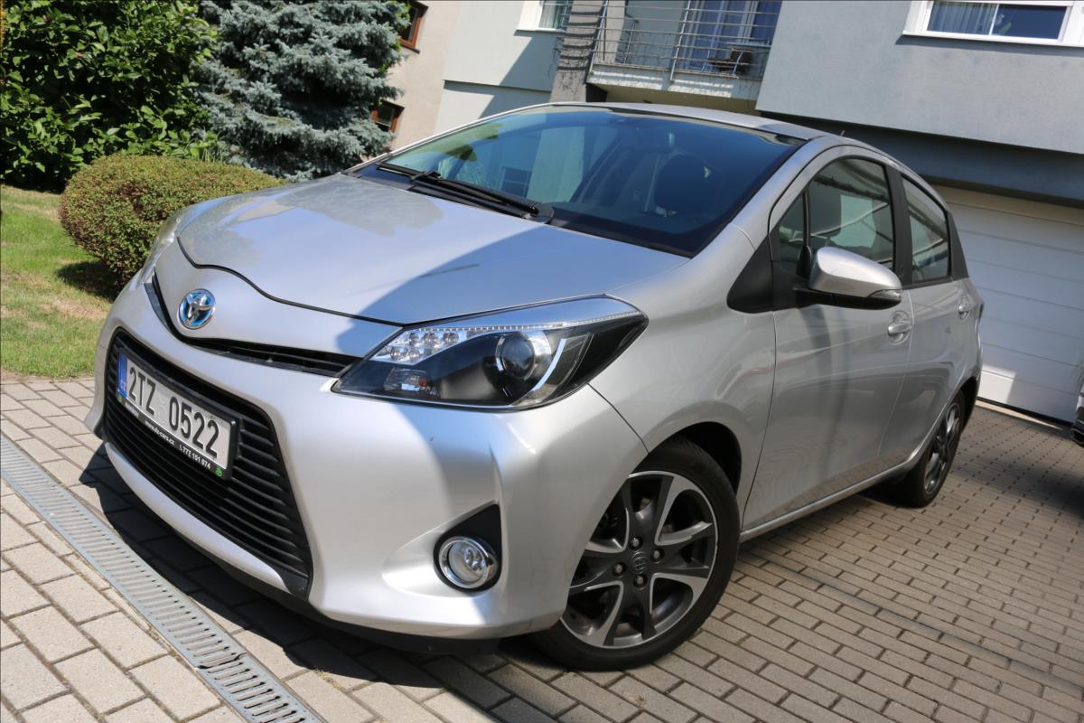 Toyota Yaris 1,5 Hybrid, Automat