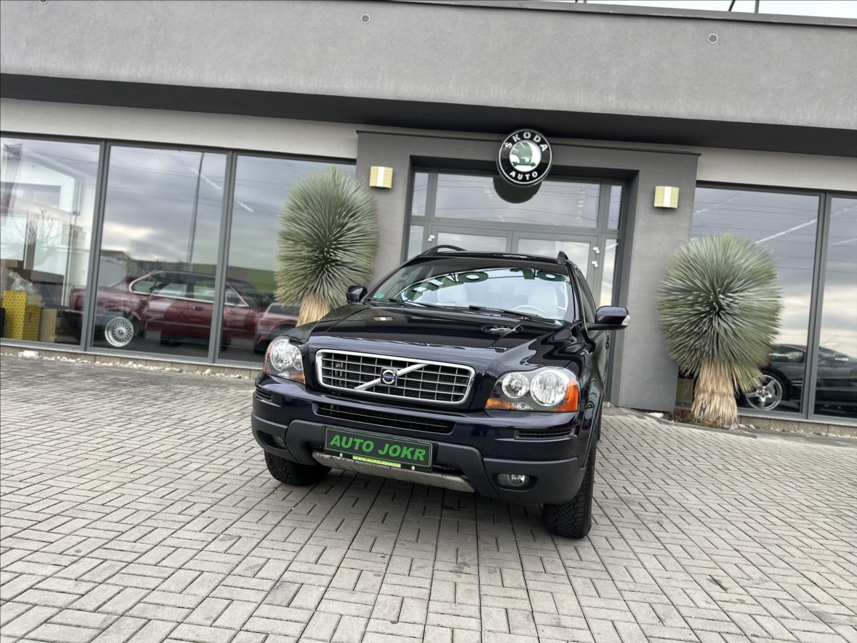 Volvo XC90 2,4 D5 136kW AUTOMAT MOMENTU
