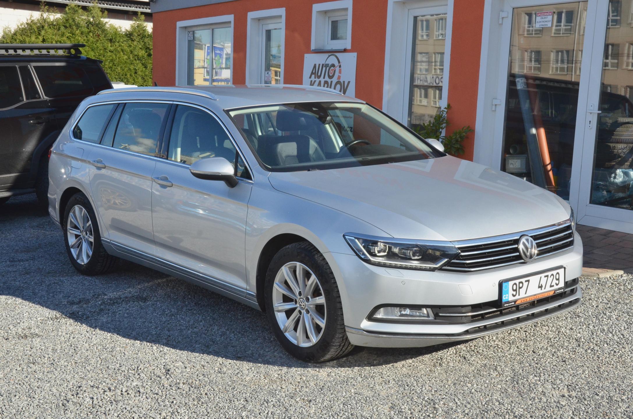 Volkswagen Passat 2.0 TDi 110kW HIGHLINE / LED