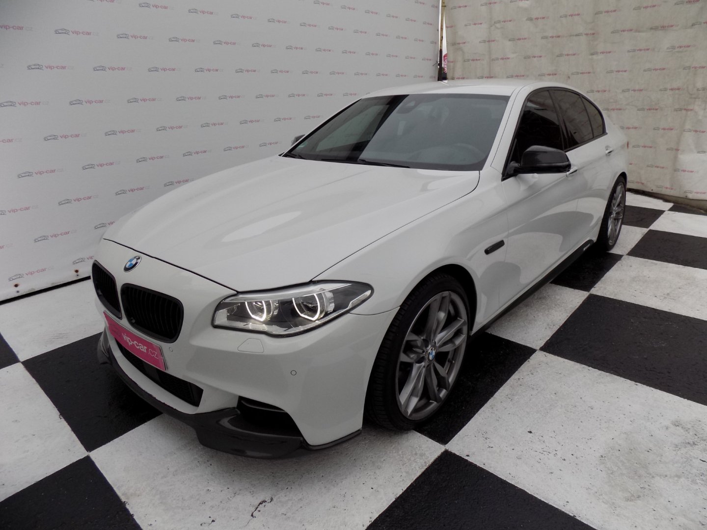 BMW Řada 5 M 550d/x-Drive/M-sport/LED/DPH