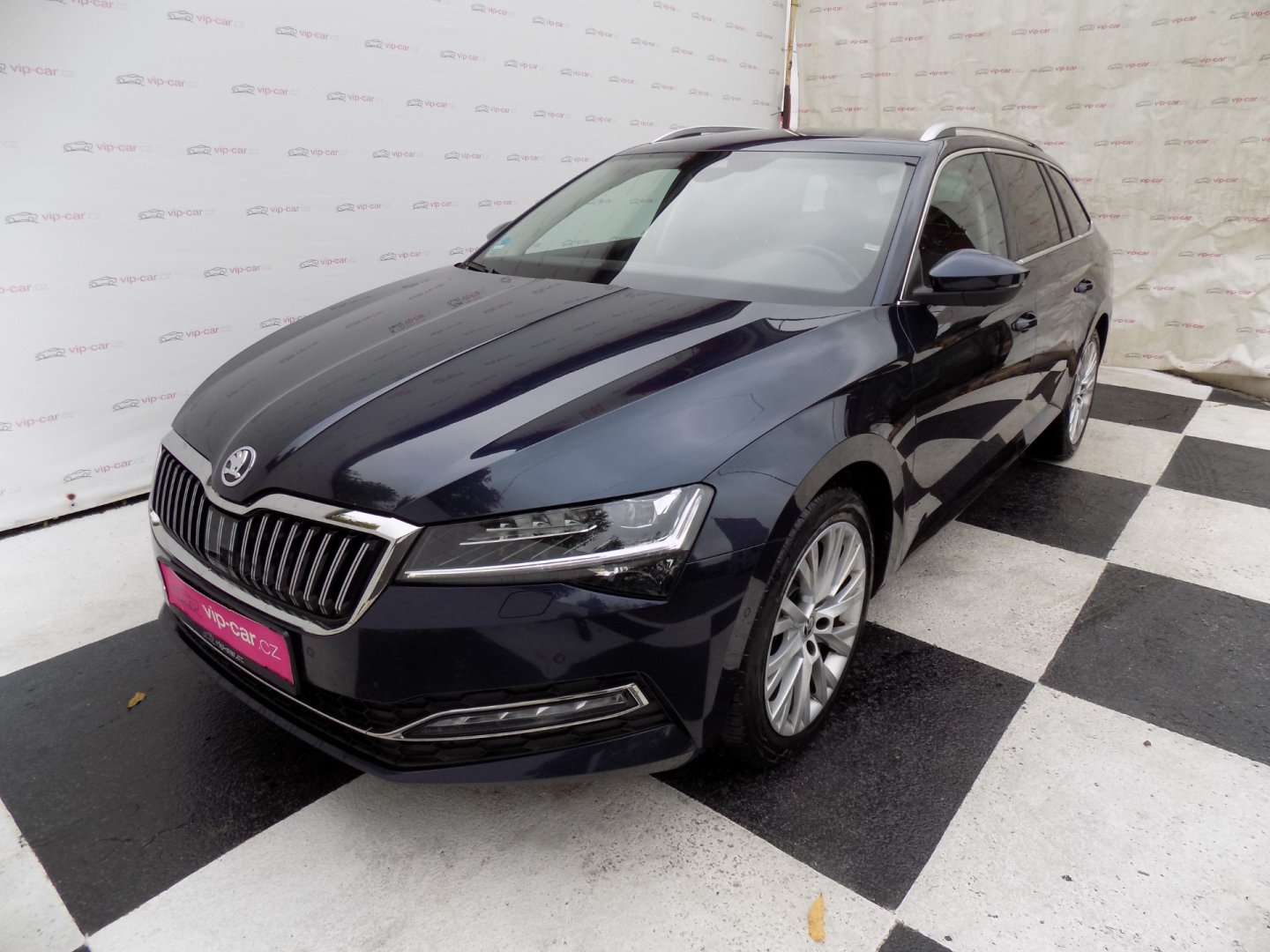 Škoda Superb 2.0TDI/Style/DSG/Full-Led/DPH/